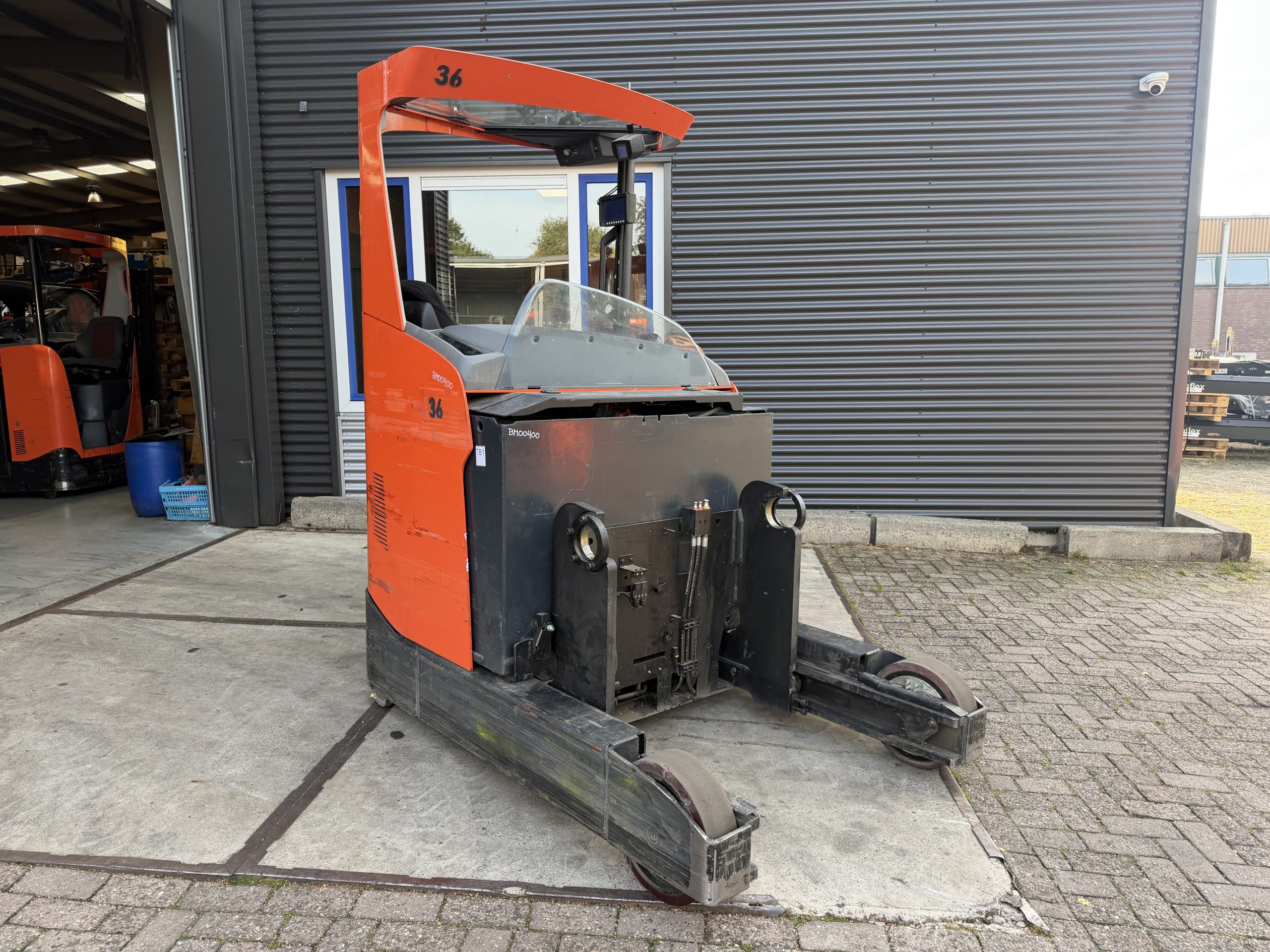 BM00400 | TOYOTA RRE200H